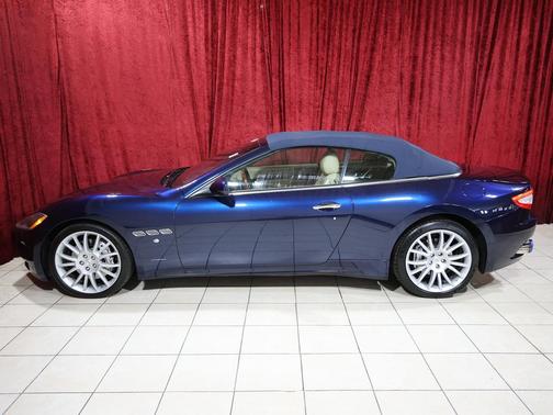 2012 Maserati GranTurismo Base