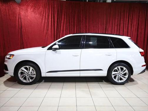 2020 Audi Q7 55 Premium Plus