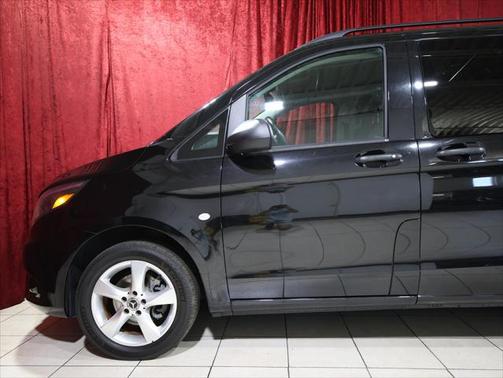 2018 Mercedes-Benz Metris Base