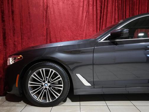 2017 BMW 530 530i Premium