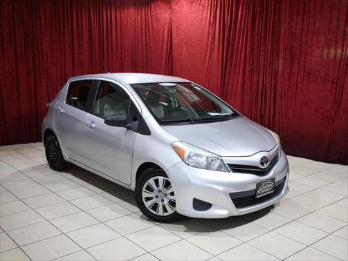 2014 Toyota Yaris LE