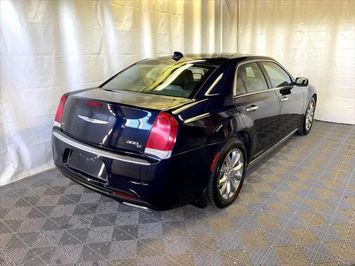 2015 Chrysler 300C Platinum