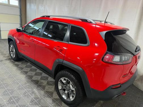 Firecracker Red Clearcoat 2019 Jeep Cherokee Trailhawk
