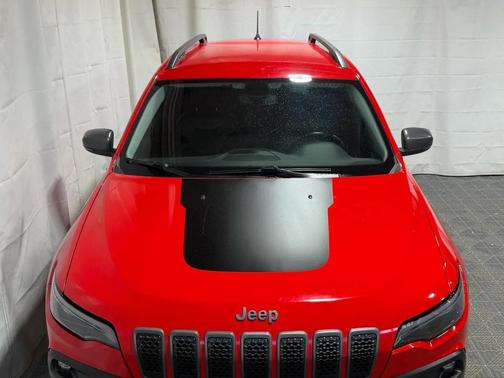 Firecracker Red Clearcoat 2019 Jeep Cherokee Trailhawk