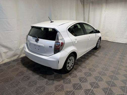 2013 Toyota Prius c Three