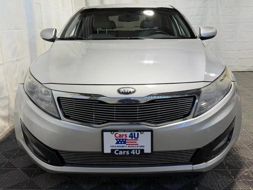 Bright Silver Metallic 2013 Kia Optima LX