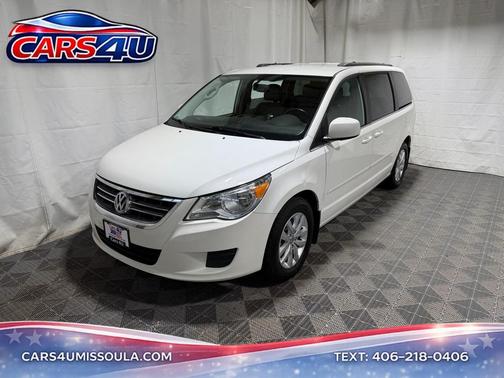 2012 Volkswagen Routan SE