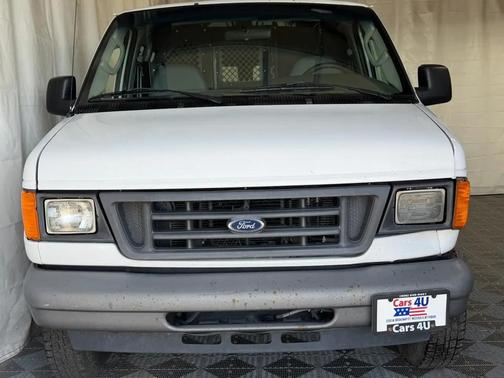 Oxford White Clearcoat 2007 Ford E150 Base