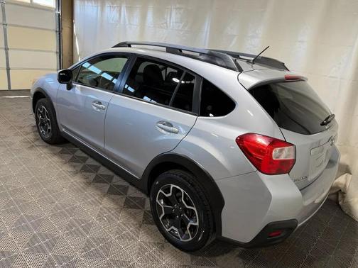 Ice Silver Metallic 2014 Subaru XV Crosstrek 2.0i Premium