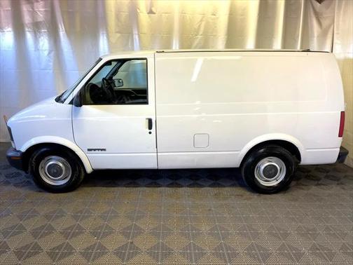 1999 GMC Safari Base