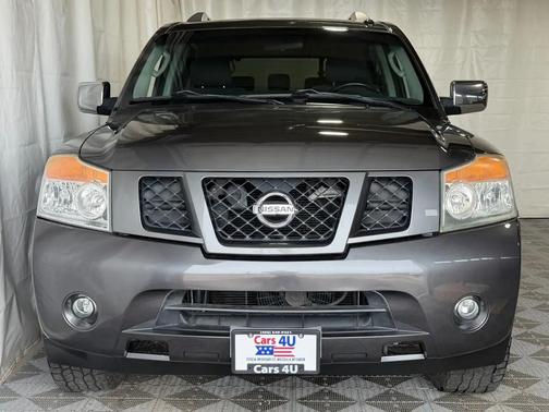 Smoke 2010 Nissan Armada SE