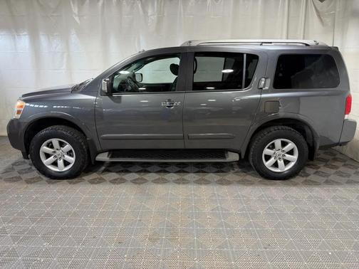 Smoke 2010 Nissan Armada SE