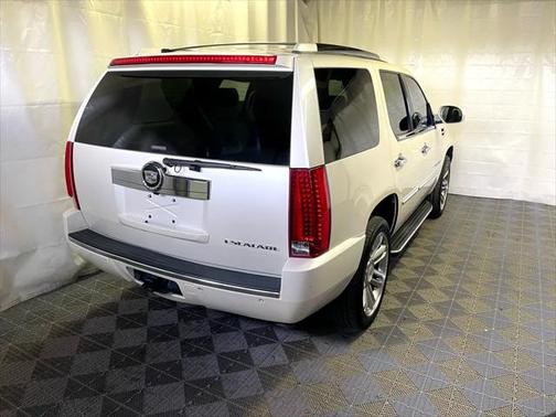 2008 Cadillac Escalade Base