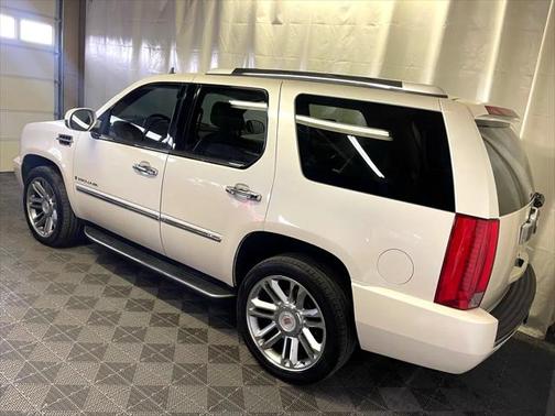 2008 Cadillac Escalade Base