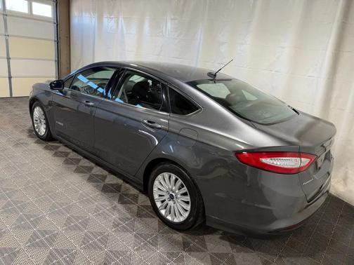 Tectonic 2015 Ford Fusion Hybrid SE