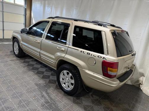 Gold 1999 Jeep Grand Cherokee Limited 4WD