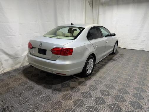 Reflex Silver Metallic 2012 Volkswagen Jetta TDI