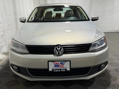 Reflex Silver Metallic 2012 Volkswagen Jetta TDI
