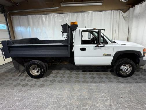 2004 GMC Sierra 3500 Work Truck