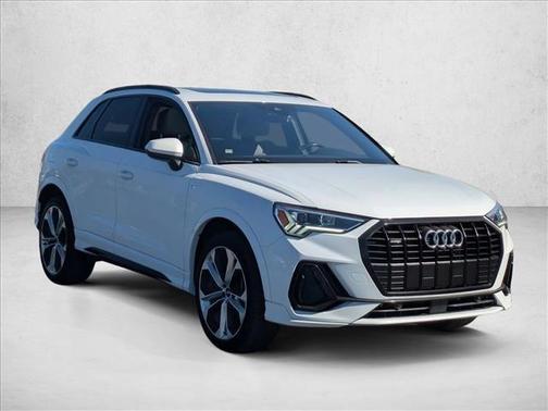 2022 Audi Q3 45 S line Premium Plus
