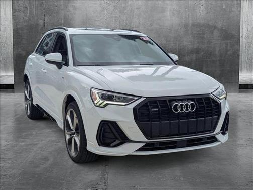 2022 Audi Q3 45 S line Premium Plus