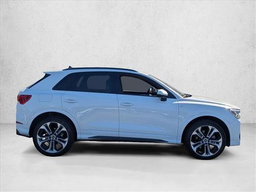 2022 Audi Q3 45 S line Premium Plus