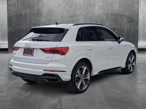 2022 Audi Q3 45 S line Premium Plus