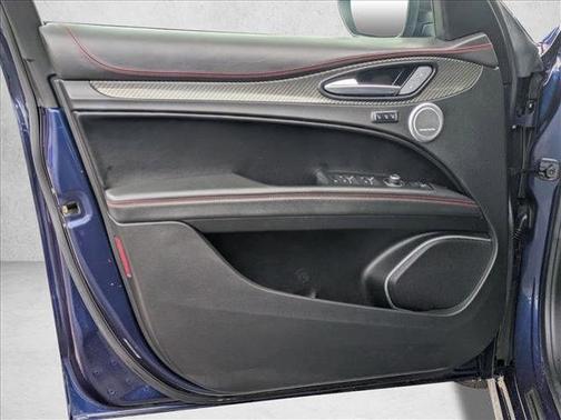 2020 Alfa Romeo Stelvio Quadrifoglio