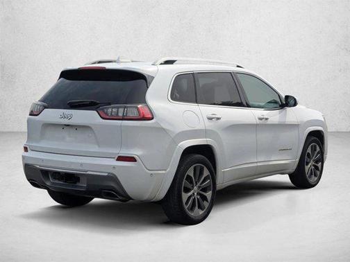 Bright White Clearcoat 2019 Jeep Cherokee Overland