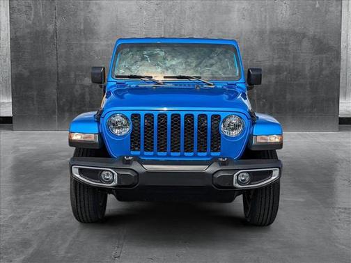 2022 Jeep Gladiator Sport S
