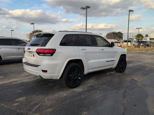 2018 Jeep Grand Cherokee Altitude
