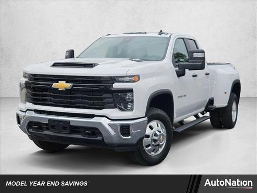 2025 Chevrolet Silverado 3500 WT