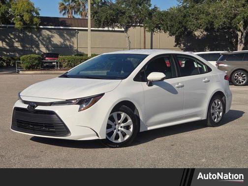 2025 Toyota Corolla LE