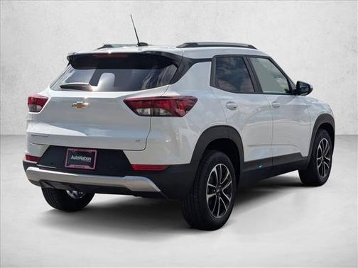 Summit White 2026 Chevrolet Trailblazer LT