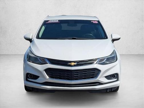 Summit White 2018 Chevrolet Cruze LT