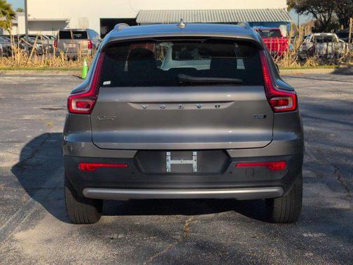 2021 Volvo XC40 T5 Inscription