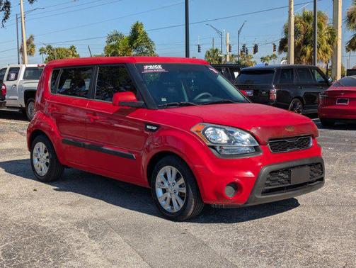 2013 Kia Soul Base