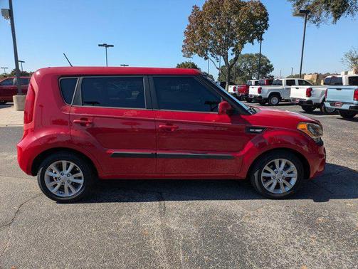 2013 Kia Soul Base