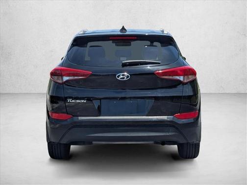 Black Noir Pearl 2017 Hyundai TUCSON SE Plus