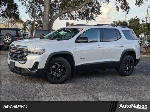 2023 GMC Acadia AWD AT4