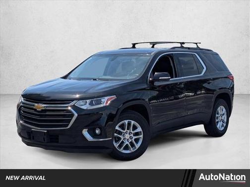 Mosaic Black Metallic 2019 Chevrolet Traverse LT Cloth