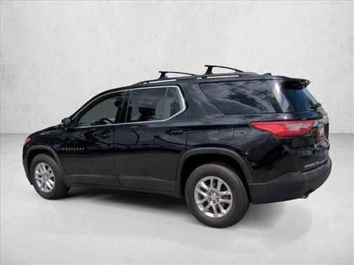 Mosaic Black Metallic 2019 Chevrolet Traverse LT Cloth