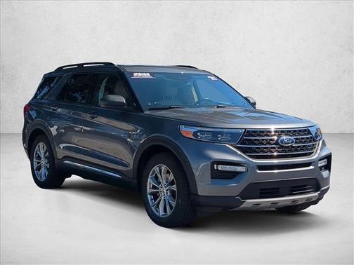 CARBONIZED GRAY METALLIC 2021 Ford Explorer XLT
