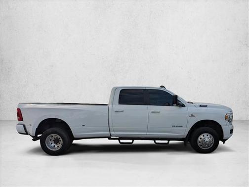 2022 RAM 3500 Big Horn Crew Cab 4x4 8' Box