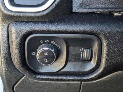 2022 RAM 3500 Big Horn Crew Cab 4x4 8' Box