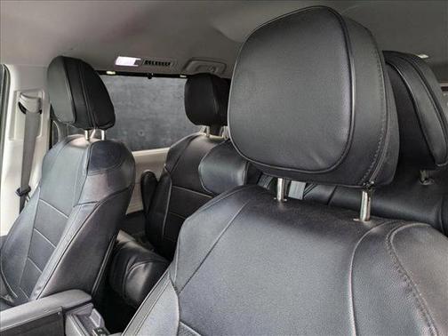 2022 Toyota Sienna LE