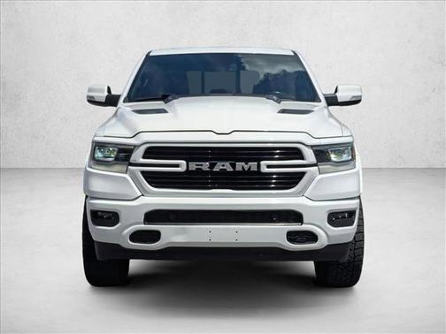 Bright White Clearcoat 2020 RAM 1500 Laramie
