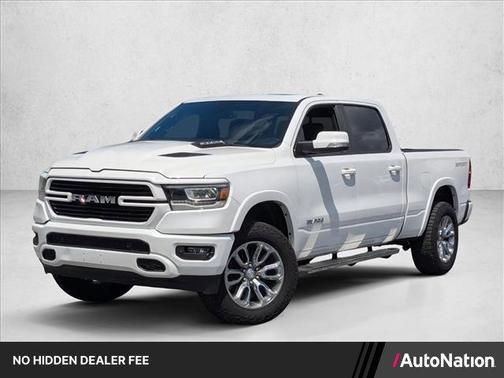 Bright White Clearcoat 2020 RAM 1500 Laramie