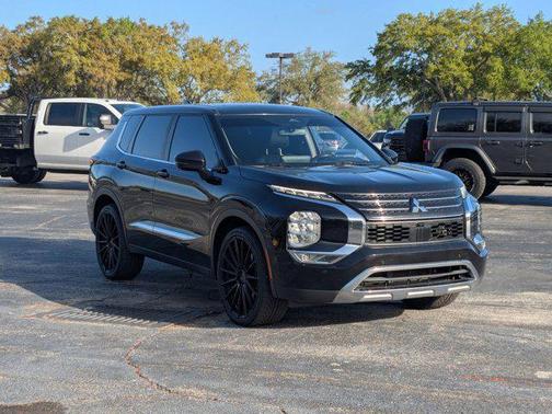 2022 Mitsubishi Outlander SE 2.5 2WD