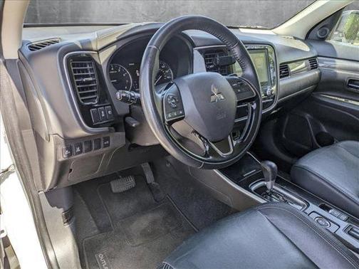 2020 Mitsubishi Outlander ES